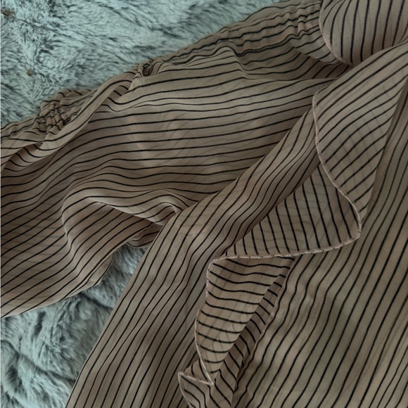 Striped Ruffle Sleeve Top - Picture 2 of 2